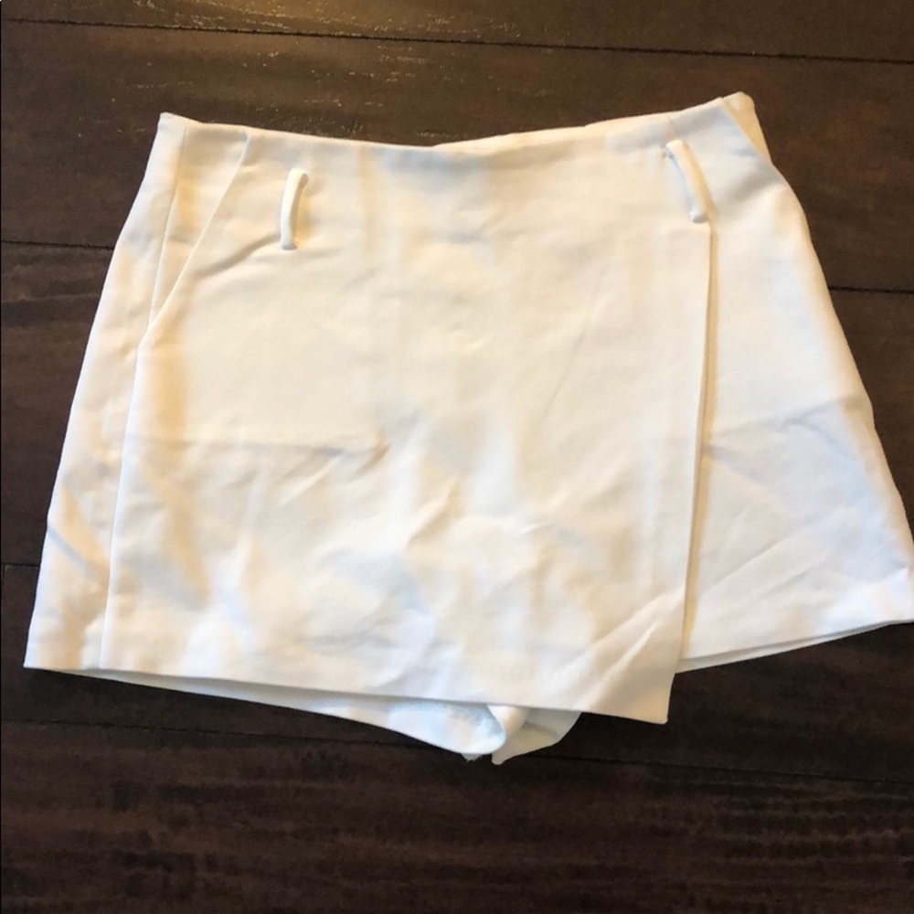 Zara White Envelope Skort